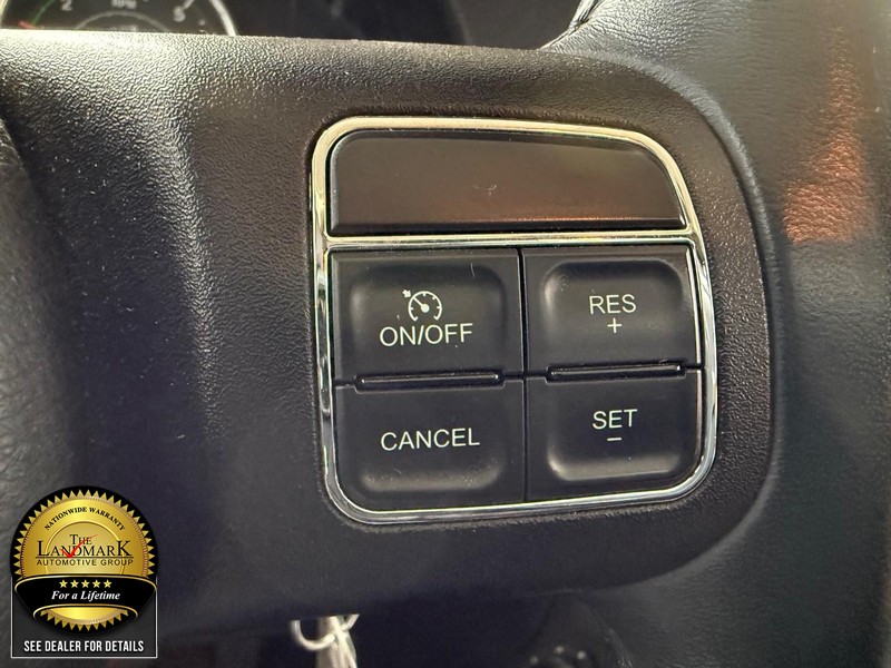 Jeep Wrangler Vehicle Full-screen Gallery Image 11