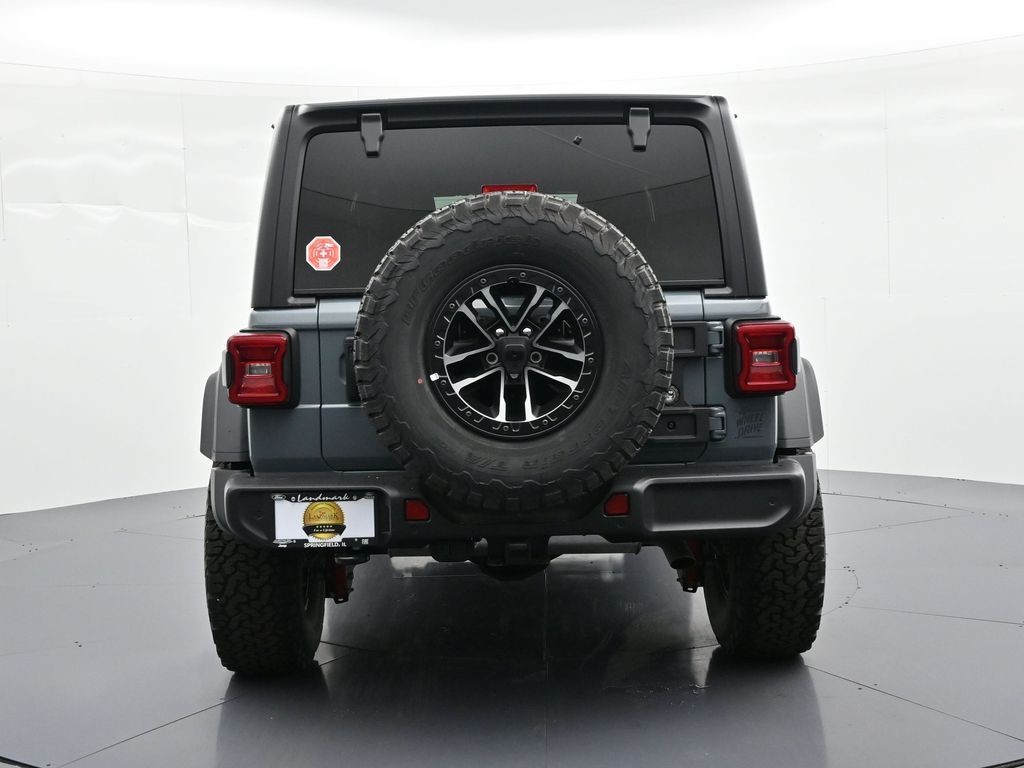 Jeep Wrangler Vehicle Full-screen Gallery Image 7