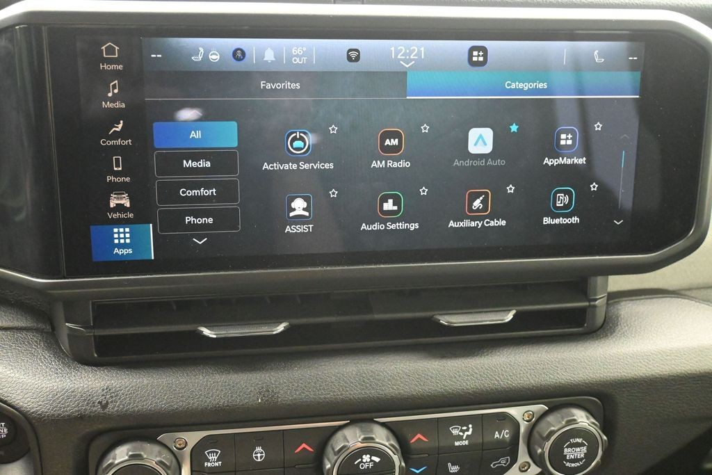 Jeep Wrangler Vehicle Full-screen Gallery Image 11