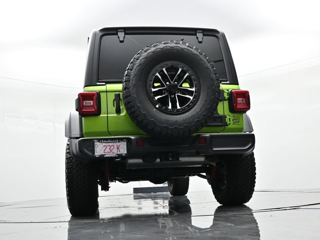 Jeep Wrangler Vehicle Full-screen Gallery Image 28