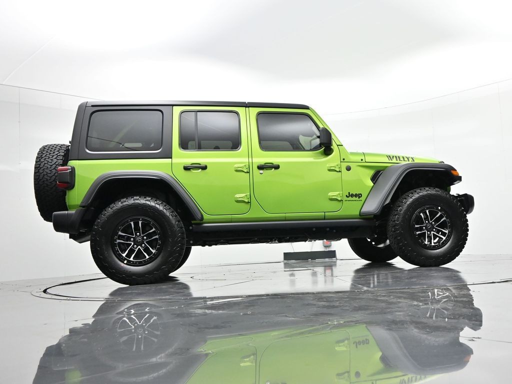 Jeep Wrangler Vehicle Full-screen Gallery Image 30