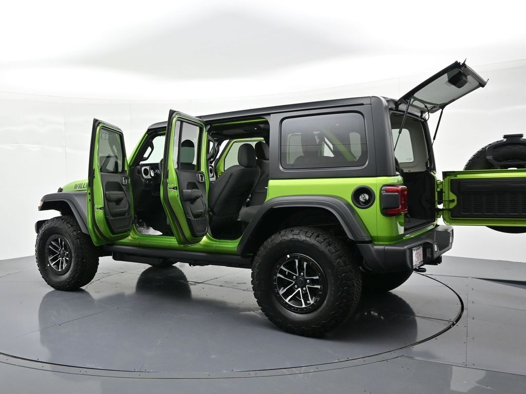 Jeep Wrangler Vehicle Full-screen Gallery Image 32