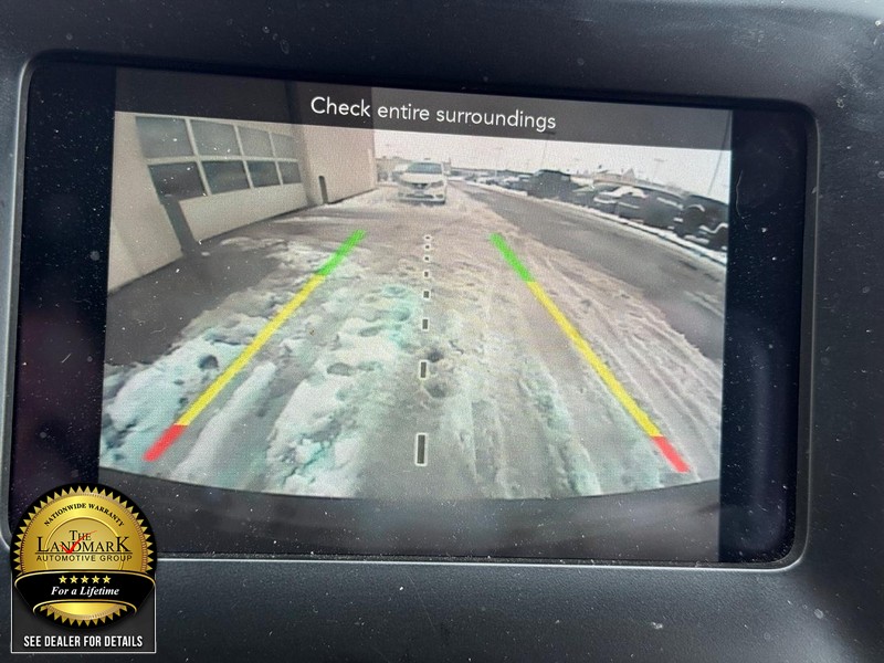 Jeep Cherokee Vehicle Full-screen Gallery Image 13