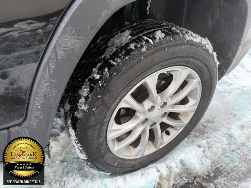 Jeep Cherokee Vehicle Full-screen Gallery Image 19