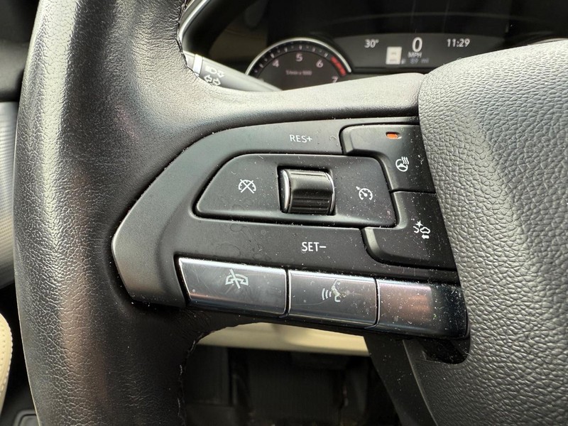 Cadillac CT5 Vehicle Full-screen Gallery Image 10