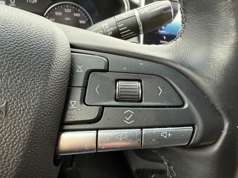 Cadillac CT5 Vehicle Full-screen Gallery Image 11