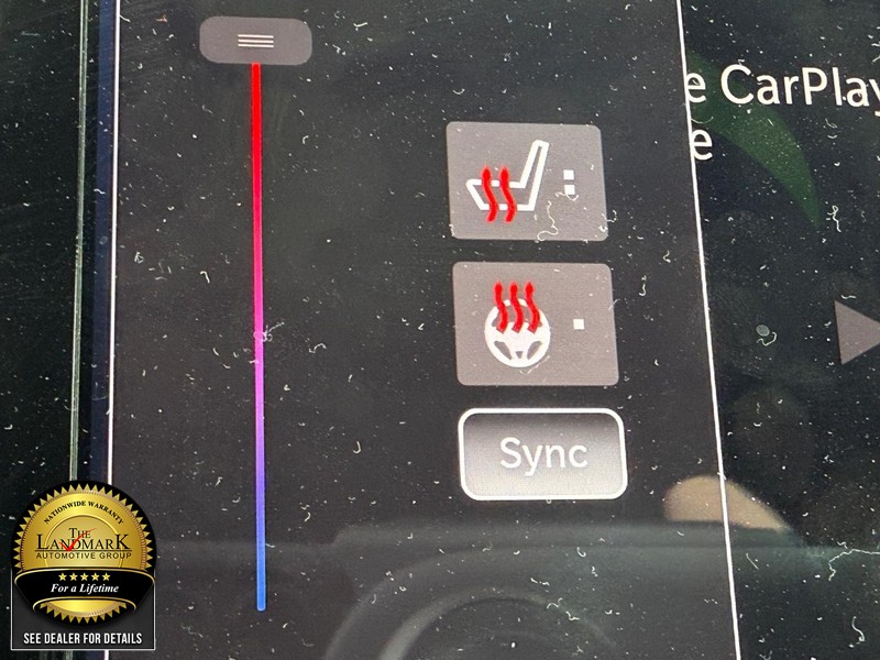 Chrysler Pacifica Vehicle Full-screen Gallery Image 14