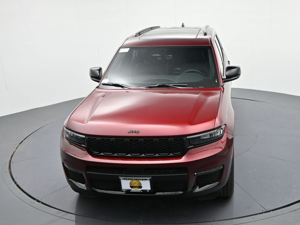 Jeep Grand Cherokee L Vehicle Full-screen Gallery Image 19