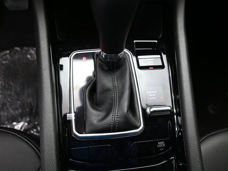 Jeep Compass Vehicle Full-screen Gallery Image 12