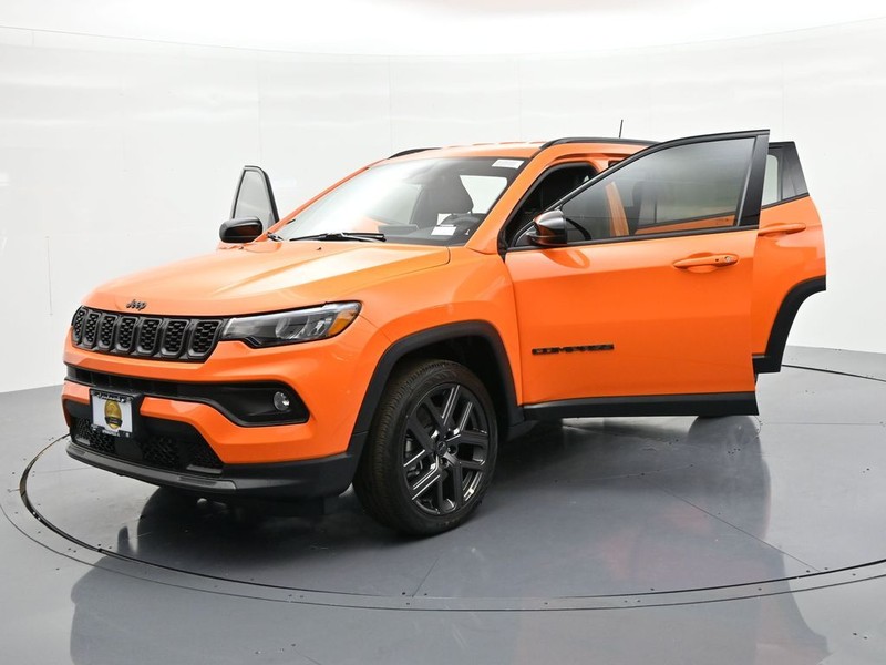 Jeep Compass Vehicle Full-screen Gallery Image 29