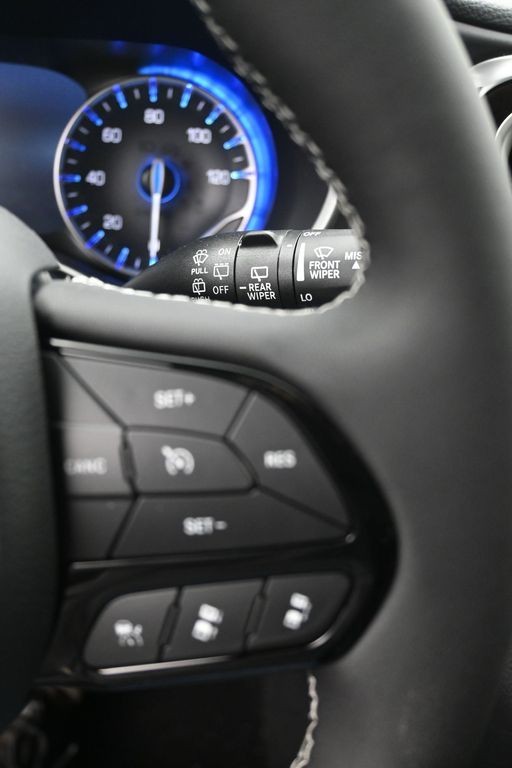 Chrysler Pacifica Vehicle Full-screen Gallery Image 18