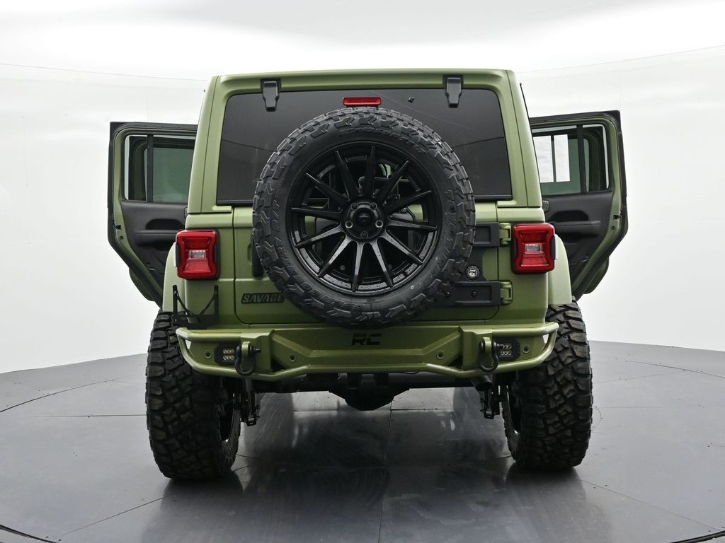 Jeep Wrangler Vehicle Full-screen Gallery Image 27