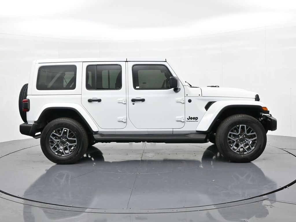 Jeep Wrangler Vehicle Full-screen Gallery Image 5