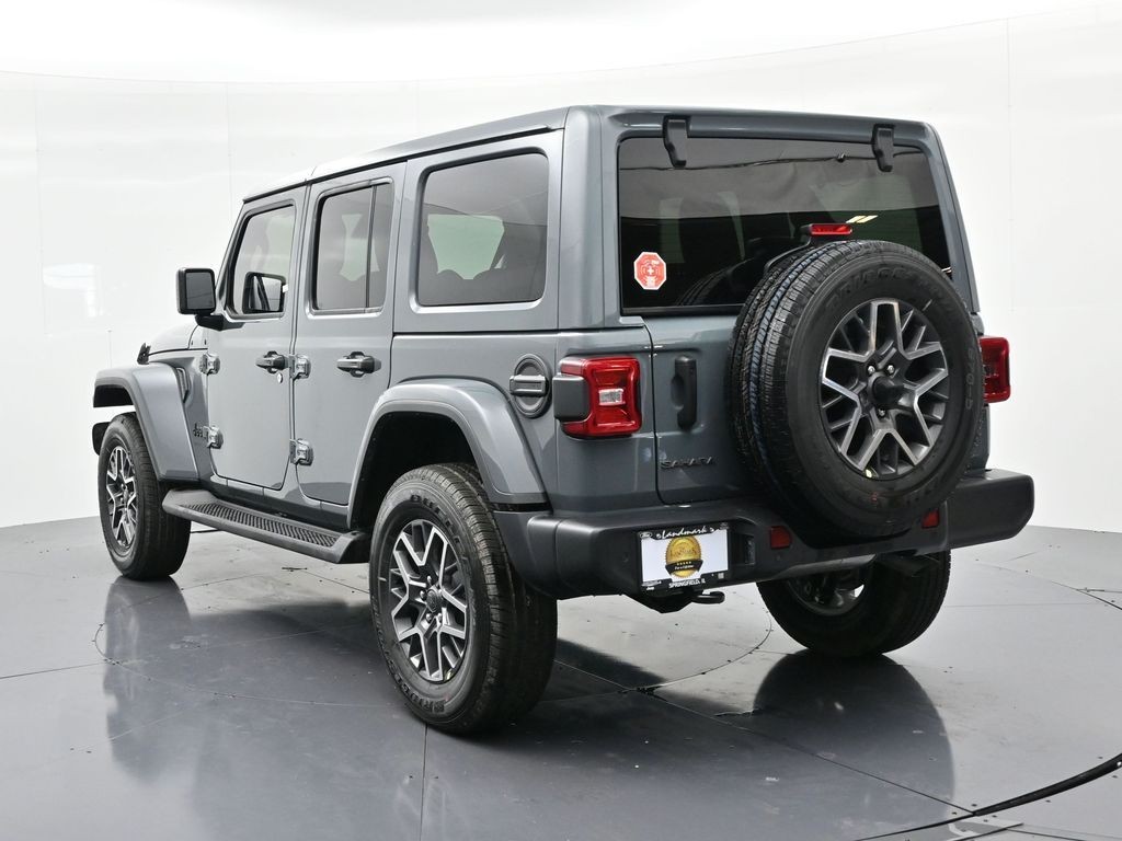 Jeep Wrangler Vehicle Full-screen Gallery Image 8