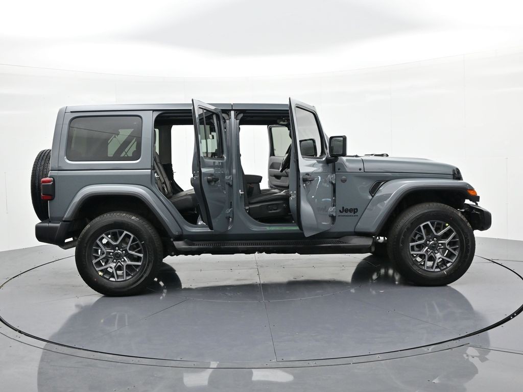 Jeep Wrangler Vehicle Full-screen Gallery Image 24