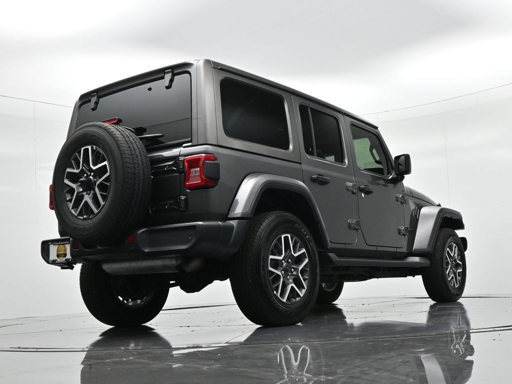 Jeep Wrangler Vehicle Full-screen Gallery Image 21