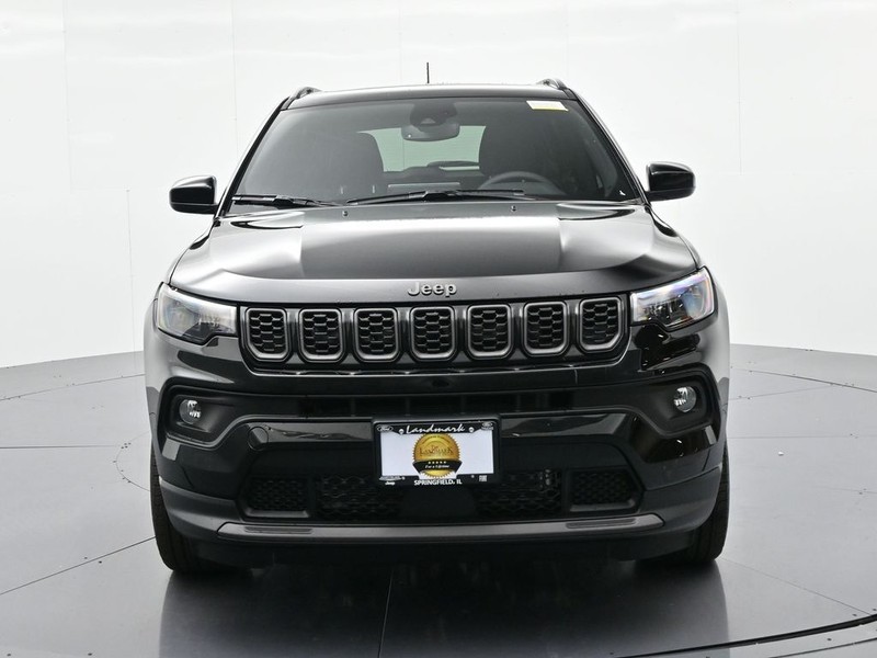Jeep Compass Vehicle Full-screen Gallery Image 3