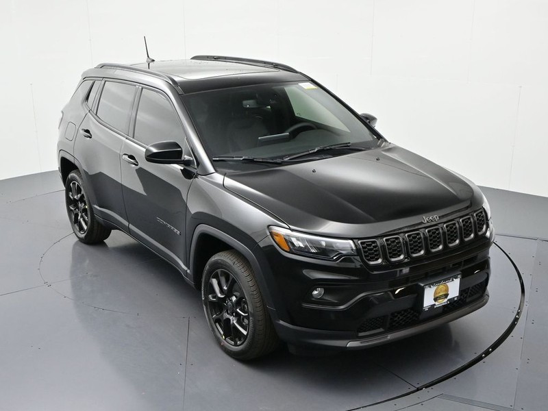 Jeep Compass Vehicle Full-screen Gallery Image 17