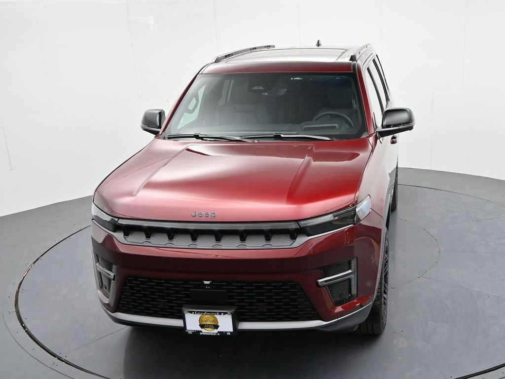 Jeep Grand Wagoneer Vehicle Full-screen Gallery Image 20