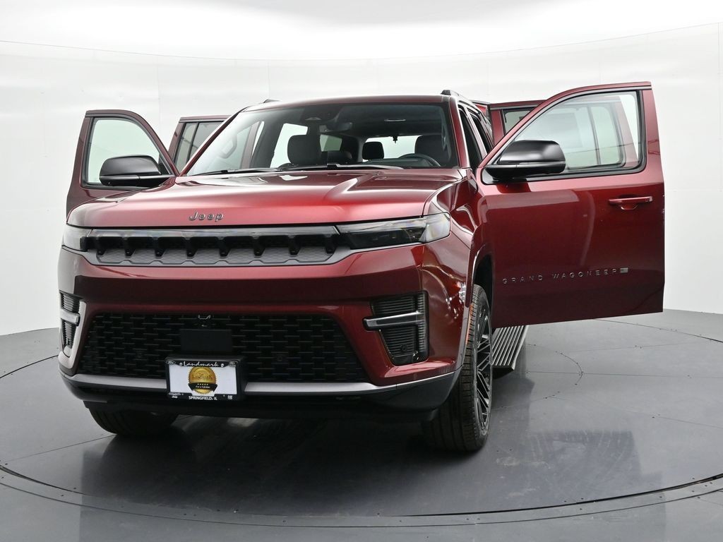 Jeep Grand Wagoneer Vehicle Full-screen Gallery Image 27