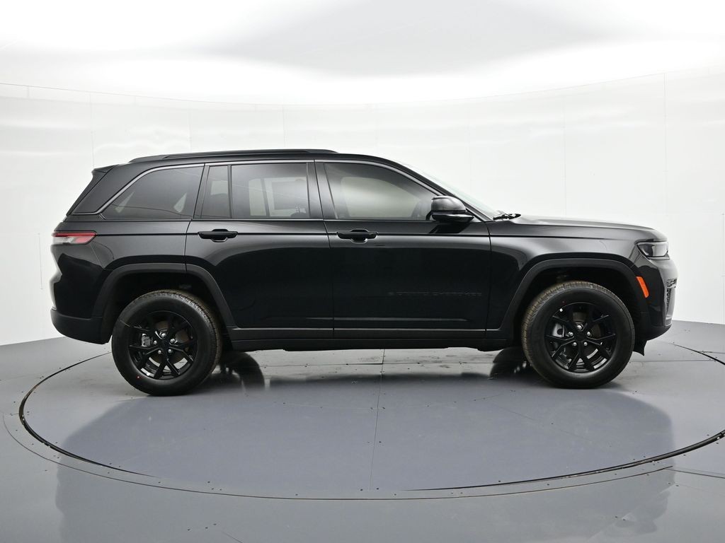 Jeep Grand Cherokee Vehicle Full-screen Gallery Image 5