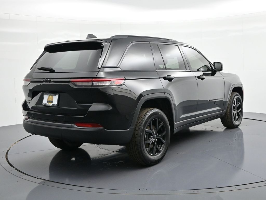 Jeep Grand Cherokee Vehicle Full-screen Gallery Image 6