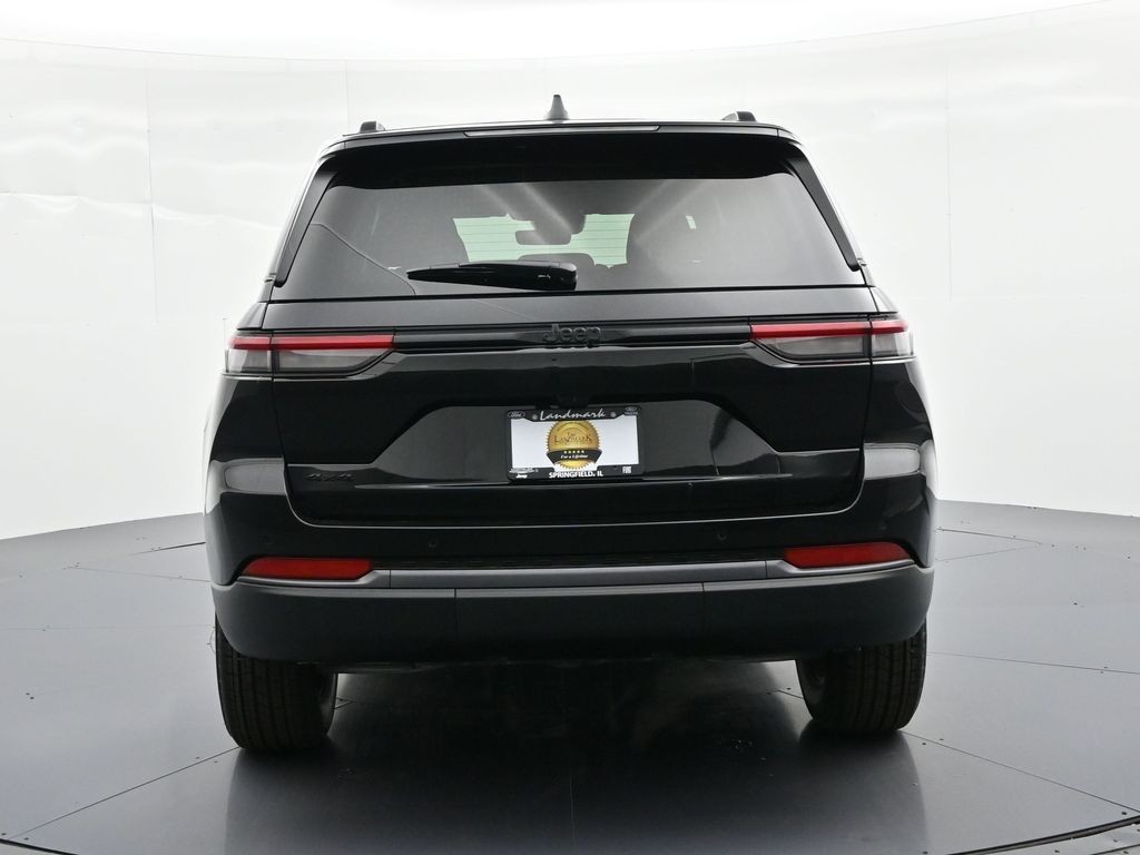 Jeep Grand Cherokee Vehicle Full-screen Gallery Image 7