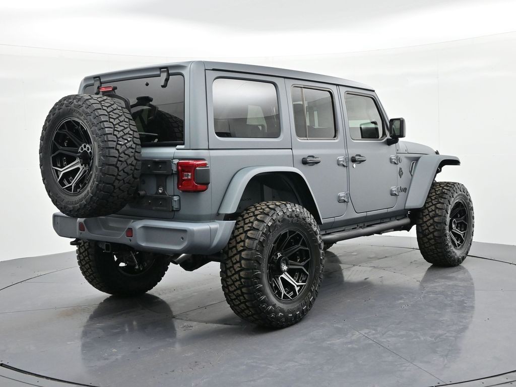 Jeep Wrangler Vehicle Full-screen Gallery Image 6
