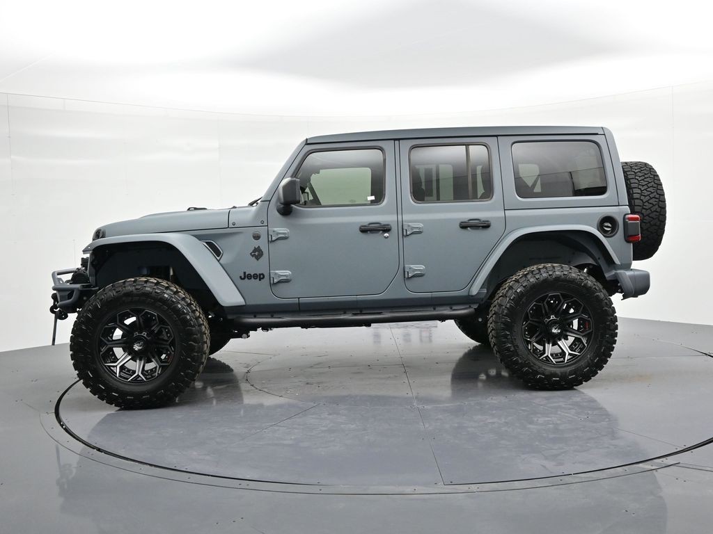 Jeep Wrangler Vehicle Full-screen Gallery Image 9
