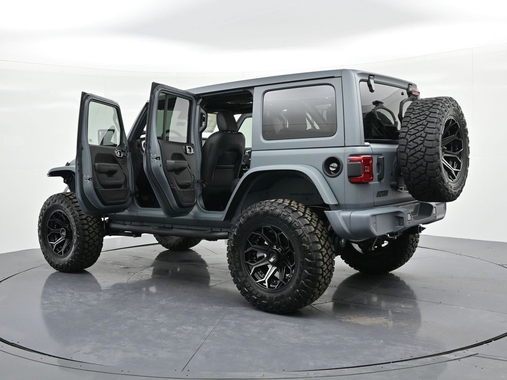 Jeep Wrangler Vehicle Full-screen Gallery Image 28