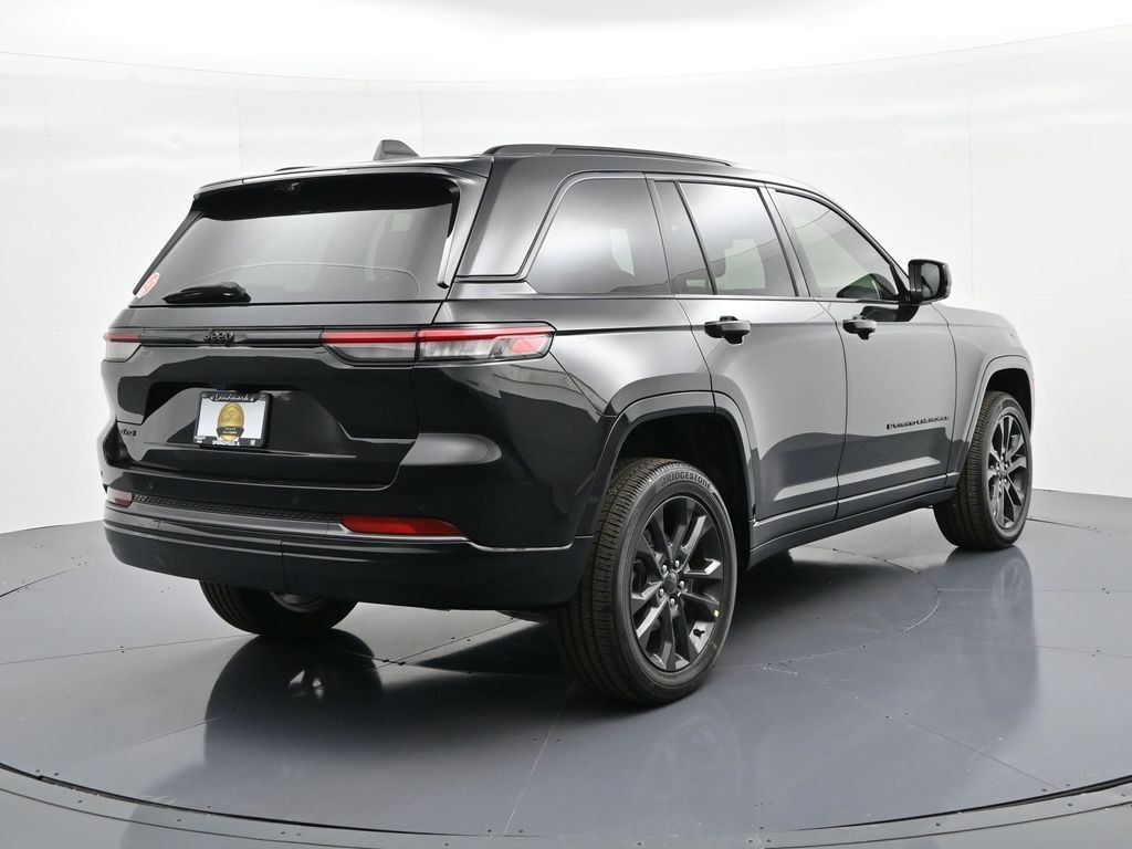 Jeep Grand Cherokee Vehicle Full-screen Gallery Image 6