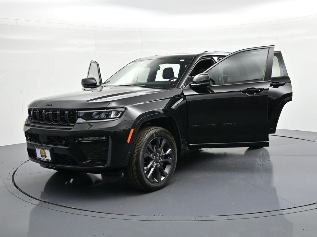 Jeep Grand Cherokee Vehicle Full-screen Gallery Image 27