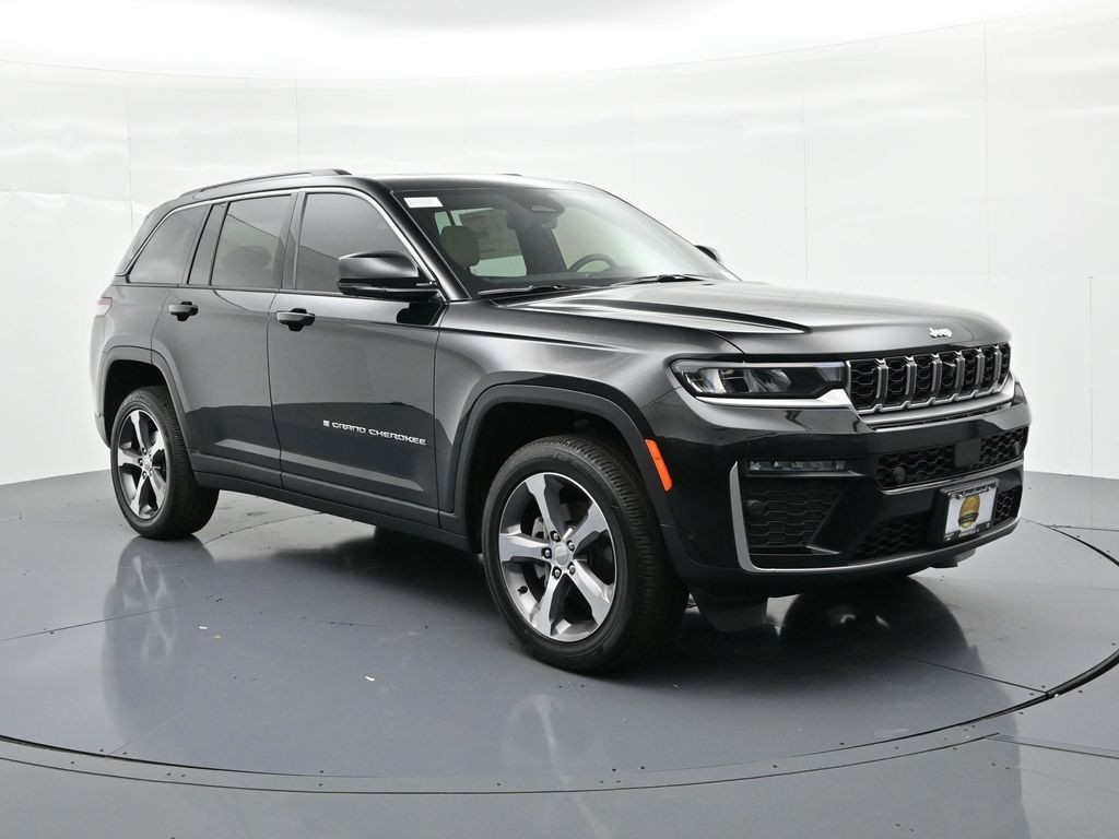 Jeep Grand Cherokee Vehicle Full-screen Gallery Image 4