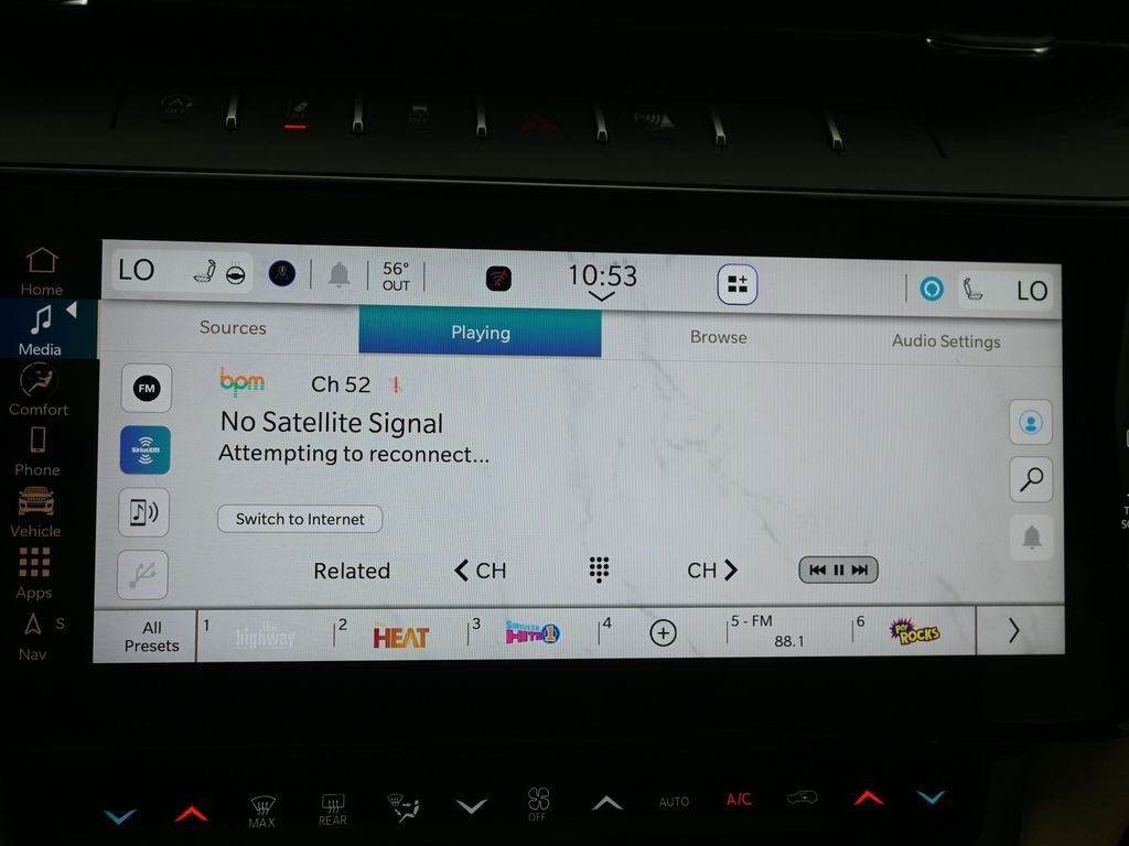 Jeep Grand Cherokee Vehicle Full-screen Gallery Image 11