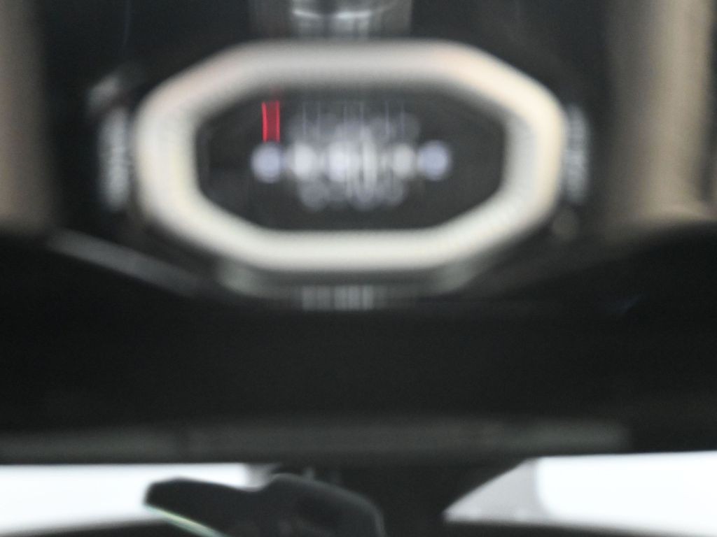 Jeep Grand Cherokee Vehicle Full-screen Gallery Image 14