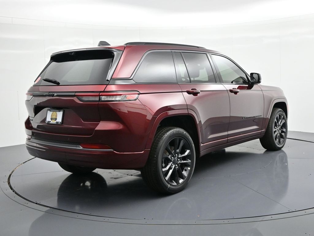 Jeep Grand Cherokee Vehicle Full-screen Gallery Image 6