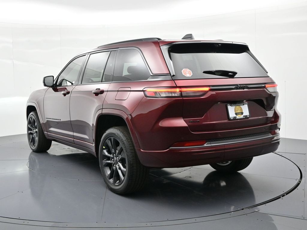 Jeep Grand Cherokee Vehicle Full-screen Gallery Image 8