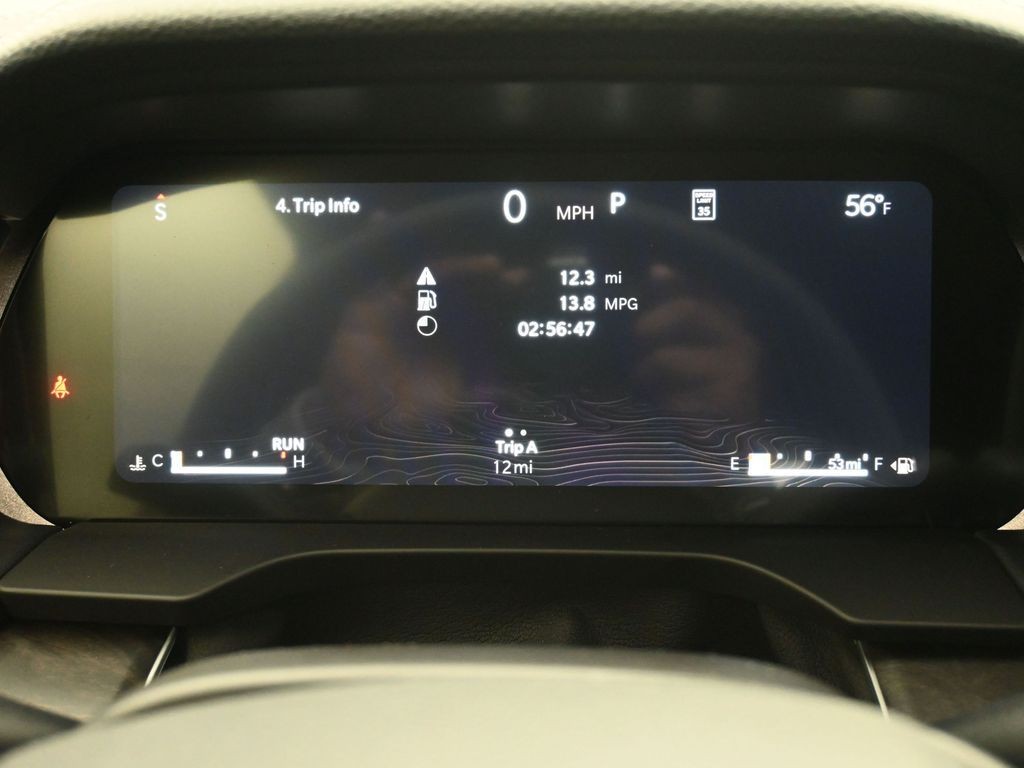 Jeep Grand Cherokee Vehicle Full-screen Gallery Image 10