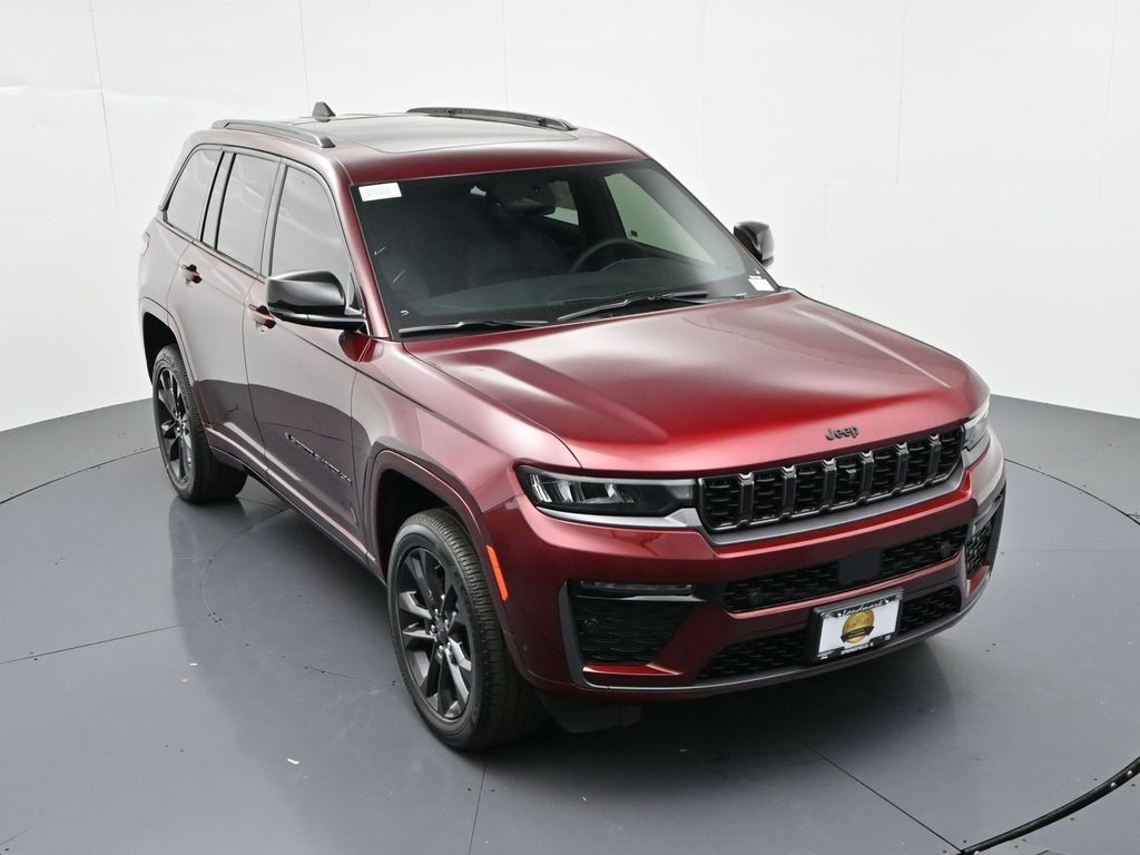Jeep Grand Cherokee Vehicle Full-screen Gallery Image 27