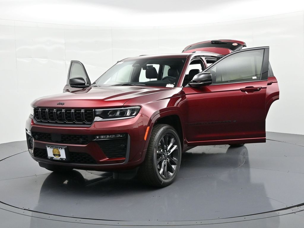Jeep Grand Cherokee Vehicle Full-screen Gallery Image 37