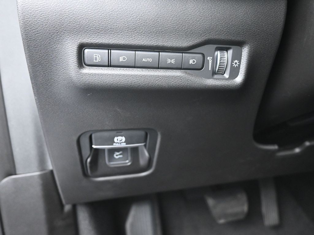 Jeep Cherokee Vehicle Full-screen Gallery Image 14