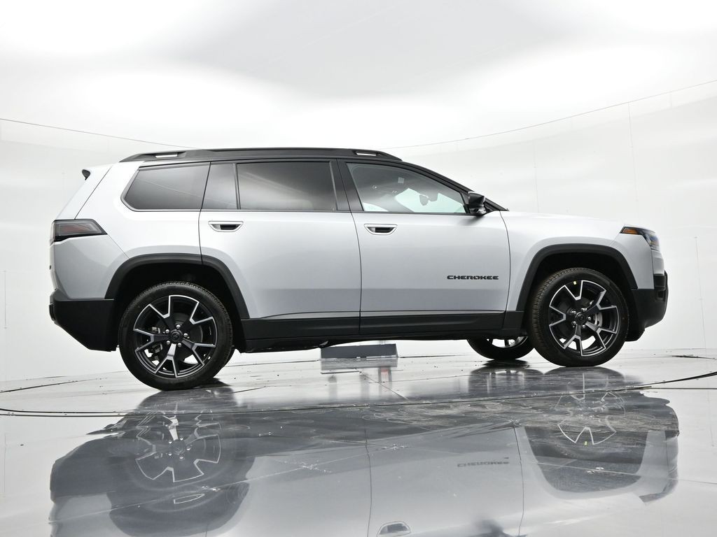 Jeep Cherokee Vehicle Full-screen Gallery Image 25