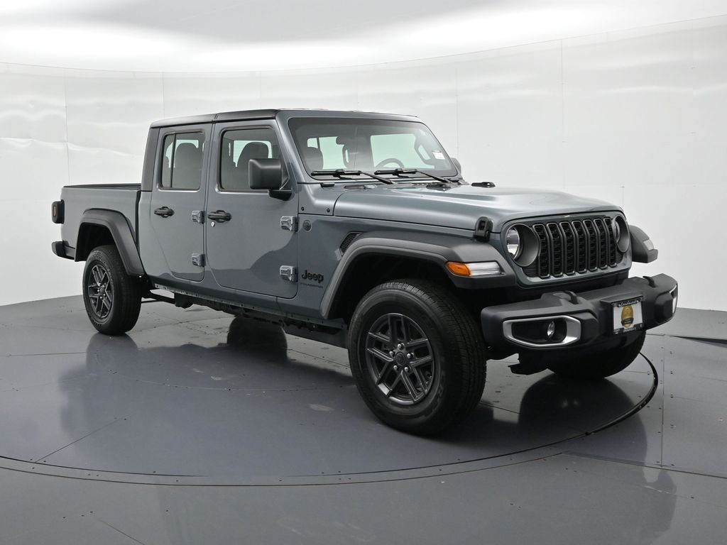 Jeep Gladiator Vehicle Full-screen Gallery Image 4
