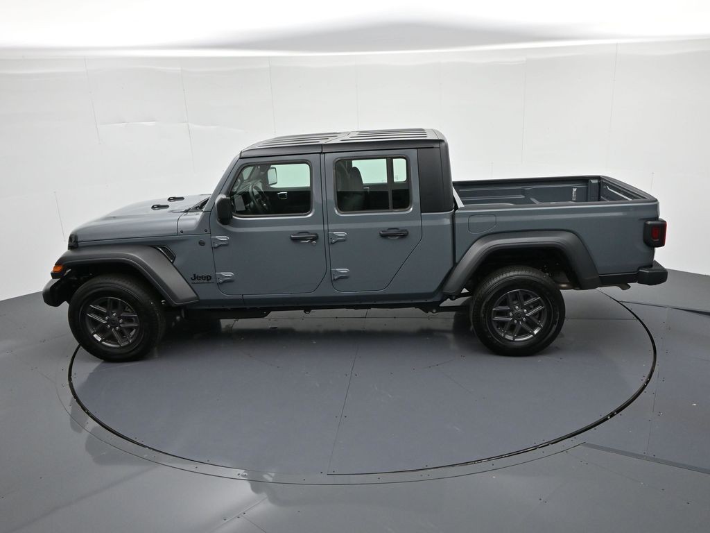 Jeep Gladiator Vehicle Full-screen Gallery Image 19