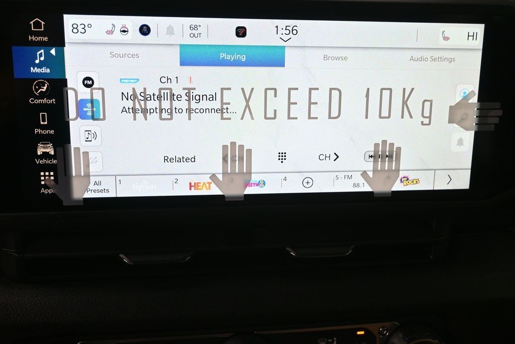 Jeep Wrangler Vehicle Full-screen Gallery Image 11