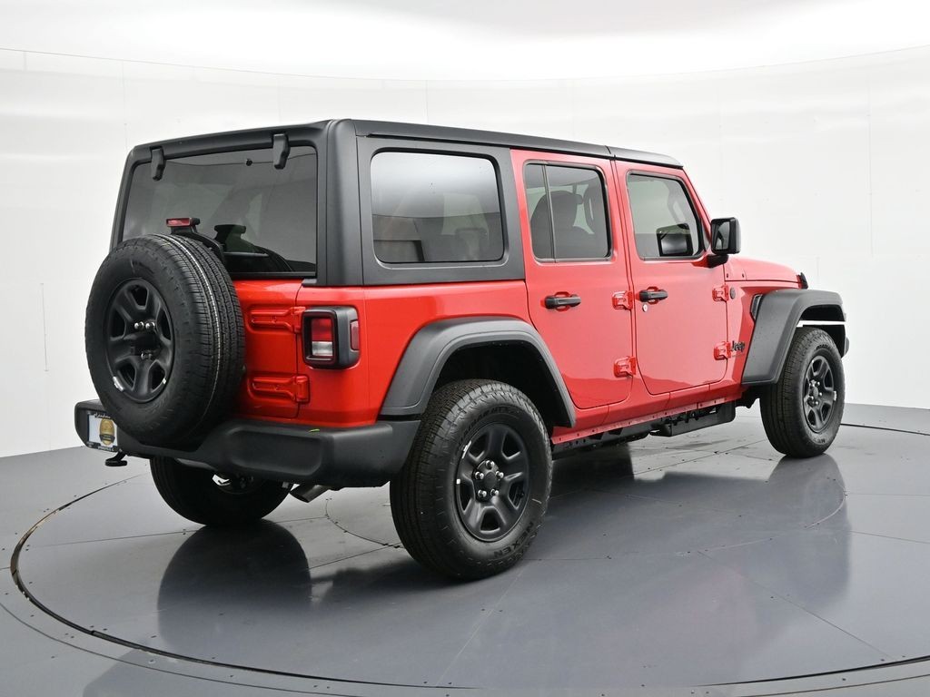 Jeep Wrangler Vehicle Full-screen Gallery Image 6