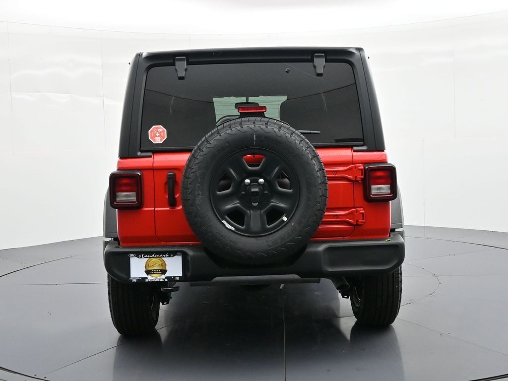 Jeep Wrangler Vehicle Full-screen Gallery Image 7