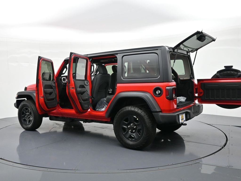 Jeep Wrangler Vehicle Full-screen Gallery Image 29