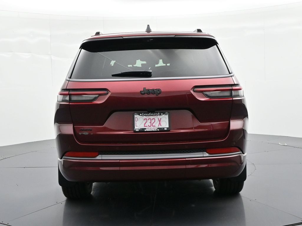 Jeep Grand Cherokee L Vehicle Full-screen Gallery Image 7