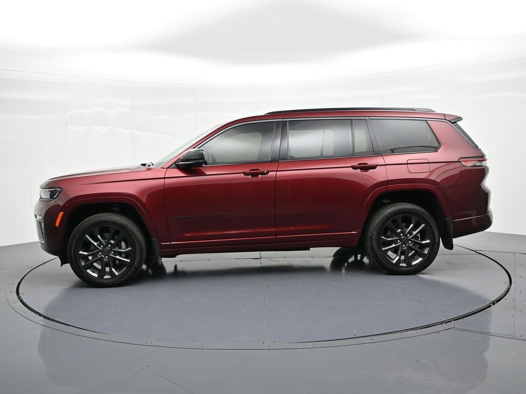 Jeep Grand Cherokee L Vehicle Full-screen Gallery Image 9